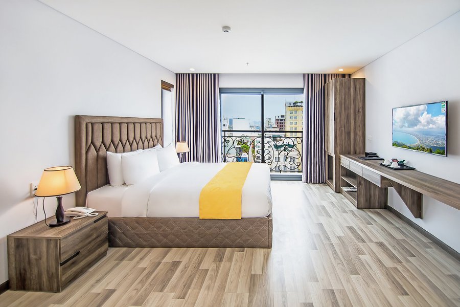 Sea Light Hotel Review Chi Tiết Từ Trải Nghiệm Thực Tế