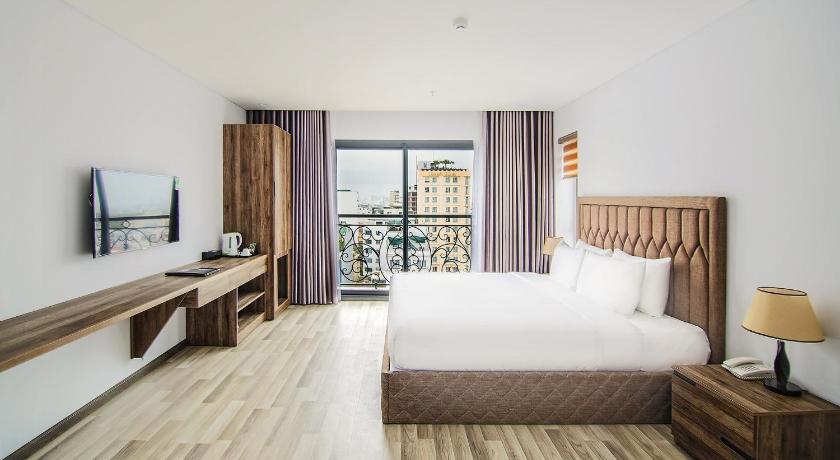Sea Light Hotel Review Chi Tiết Từ Trải Nghiệm Thực Tế