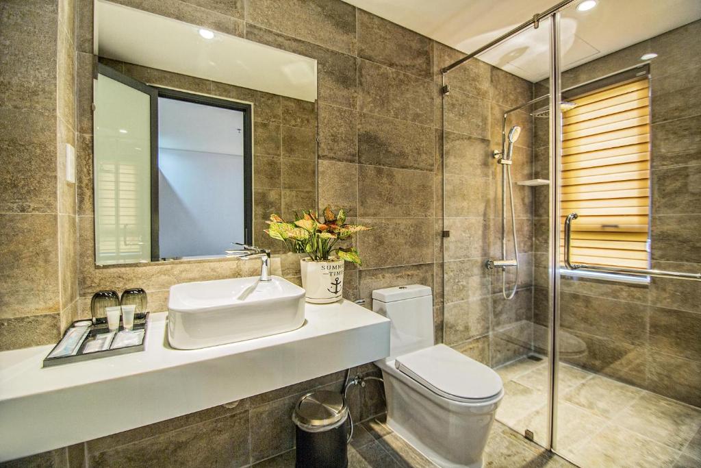 Sea Light Hotel Review Chi Tiết Từ Trải Nghiệm Thực Tế