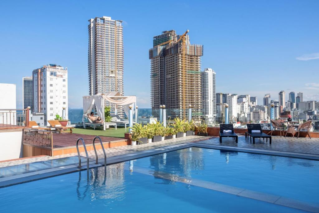 Star Hotel and Spa Danang Review Chi Tiết: Vị Trí, Phòng Nghỉ, Tiện Ích Và Trải Nghiệm Thực Tế
