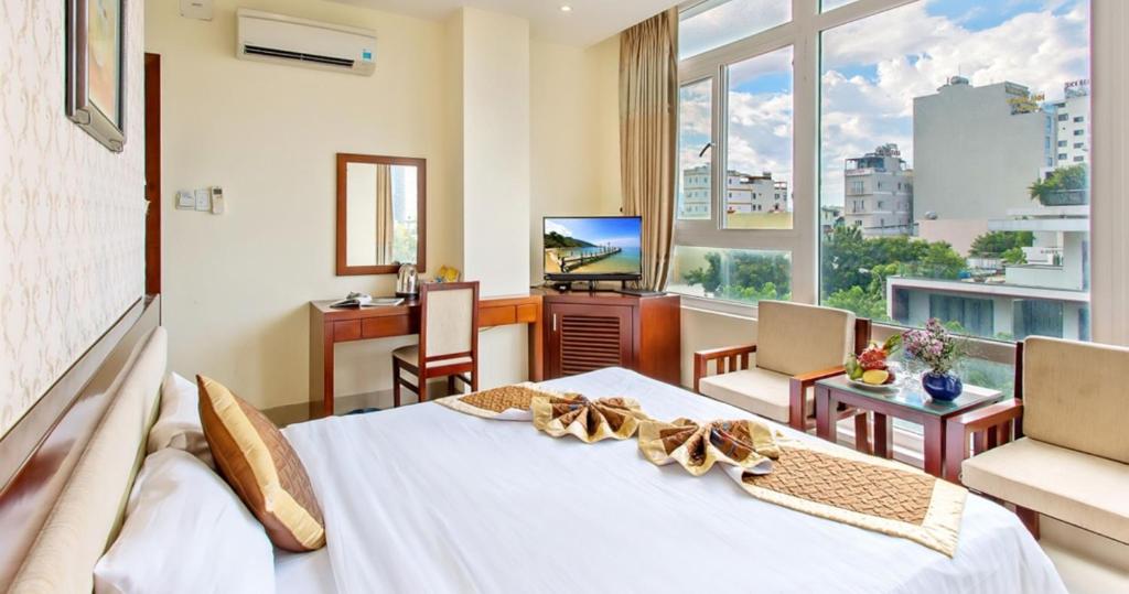 Sunview Beach Hotel Review Chi Tiết 2026 – Trải Nghiệm Lưu Trú Gần Biển Mỹ Khê Đà Nẵng